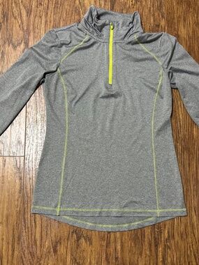 Danskin Now Women's Semi-Fitted 1/4 Zip Long Sleeve Pullover Top Grey Size XS